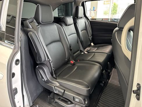 Used 2025 Honda Odyssey Elite image 51