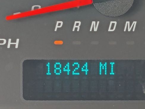 Used 2024 Chevrolet Express 3500 w/ Power Convenience Package image 11