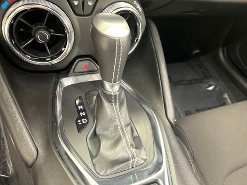 Used 2022 Chevrolet Camaro LT w/ Technology Package image 27