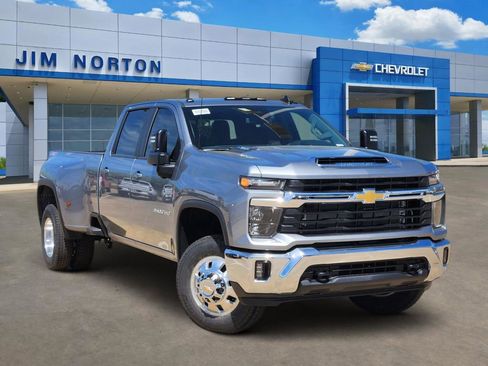 New 2026 Chevrolet Silverado 3500 LT AWD/4WD image 1