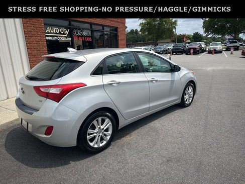 Used 2013 Hyundai Elantra GT image 2