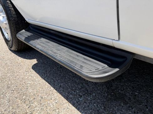 Used 2011 Ford E-350 and Econoline 350 XLT RWD image 41