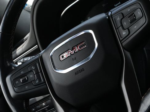 Used 2023 GMC Yukon XL AT4 w/ AT4 Premium Package AWD/4WD image 21