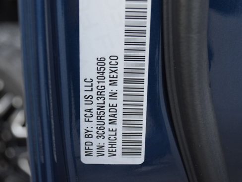 Used 2024 RAM 2500 Laramie w/ Night Edition image 26