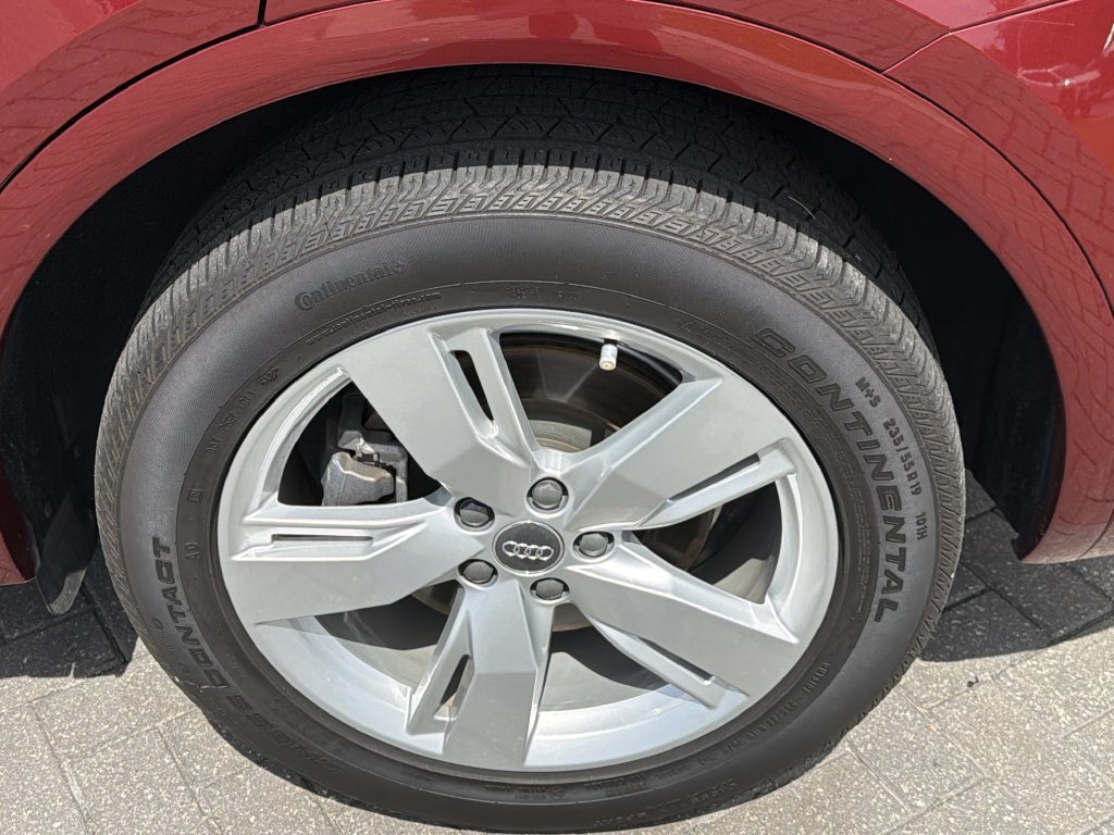 Used 2019 Audi Q5 2.0T Premium AWD/4WD image 17