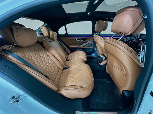New 2025 Mercedes-Benz S 580 4MATIC Sedan image 30