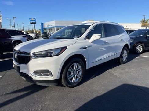 Used 2019 Buick Enclave Essence image 3