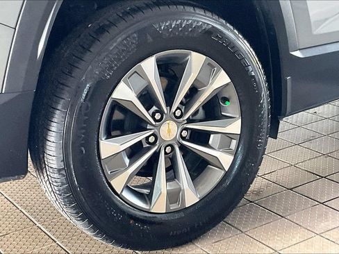 Used 2025 Chevrolet Equinox LT w/ Convenience Package II FWD image 34