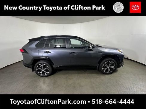 Used 2024 Toyota RAV4 XSE AWD/4WD image 2