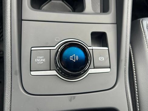 New 2026 Volkswagen Tiguan SE FWD image 52