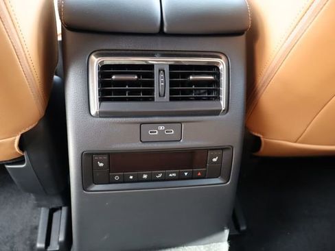 Used 2025 MAZDA CX-70 3.3 Turbo S w/ Premium Plus image 17