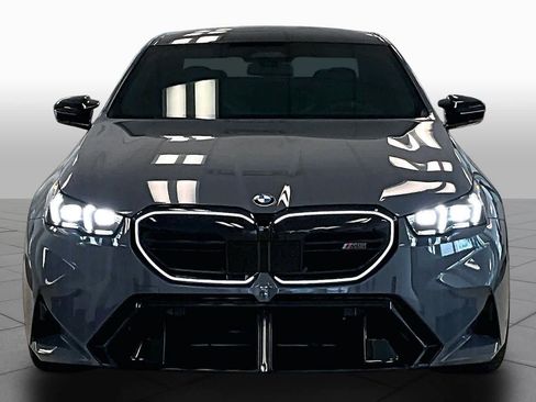 Used 2026 BMW M5 w/ Executive Package AWD/4WD image 3