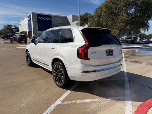 New 2026 Volvo XC90 B6 Ultra w/ Protection Package Premier image 4