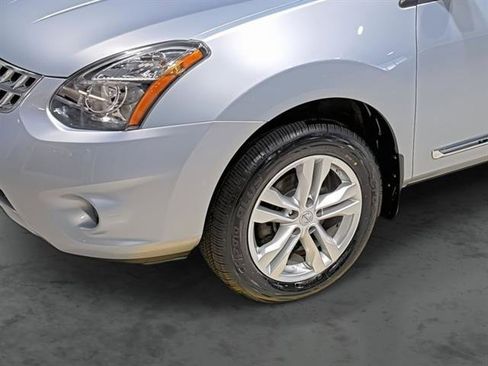 Used 2015 Nissan Rogue S w/ Convenience Package AWD/4WD image 7