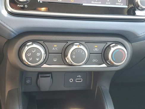 Certified 2025 Nissan Versa SV w/ Trunk Package FWD image 14