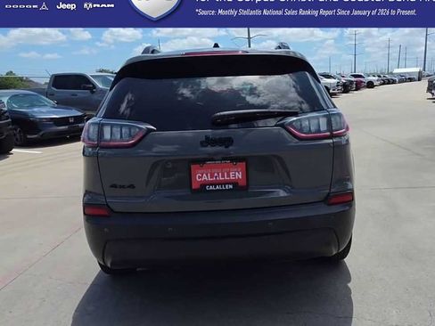 Used 2023 Jeep Cherokee Altitude Lux AWD/4WD image 7