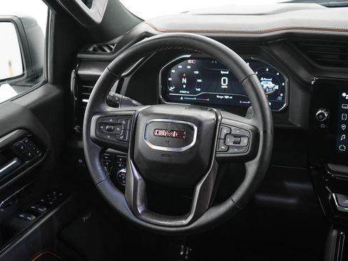 Used 2024 GMC Sierra 1500 AT4 w/ AT4 Preferred Package AWD/4WD image 14