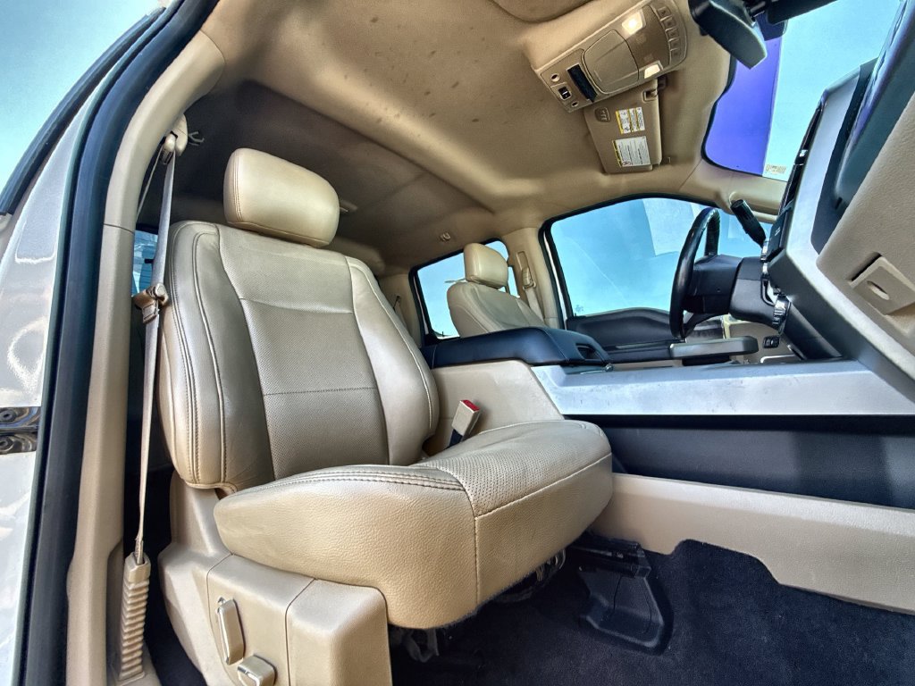 Used 2018 Ford F250 Lariat w/ Lariat Ultimate Package AWD/4WD image 26