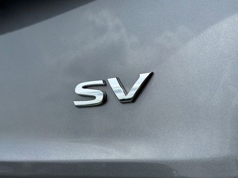Used 2023 Nissan Rogue SV FWD image 16