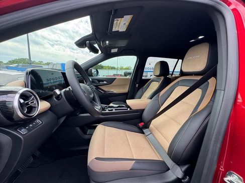 New 2026 Chevrolet Equinox ACTIV AWD/4WD image 13