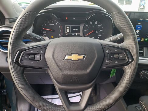 New 2026 Chevrolet Trax LS image 18