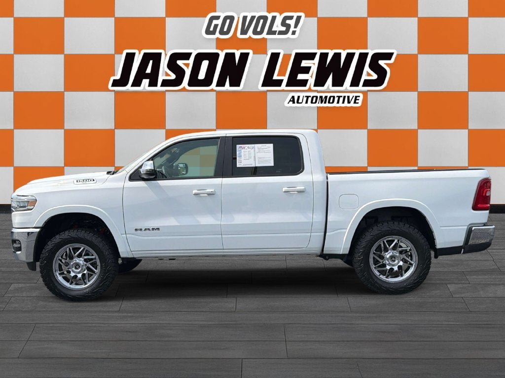 Used 2025 RAM 1500 Laramie AWD/4WD image 6