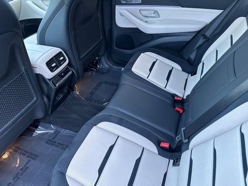 Used 2025 Mercedes-Benz GLE 53 AMG 4MATIC image 11