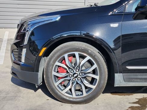 Used 2023 Cadillac XT5 Sportv w/ Technology Package AWD/4WD image 9