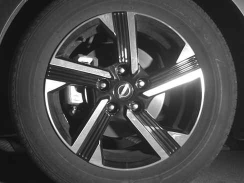 Used 2025 Nissan Sentra SV FWD image 12