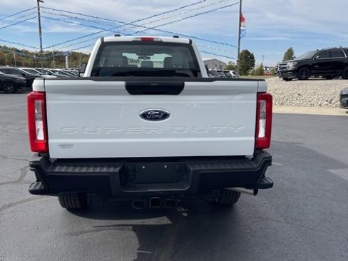 Used 2024 Ford F250 XL image 5