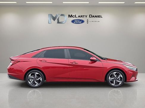 Used 2023 Hyundai Elantra SEL w/ Convenience Package FWD image 6