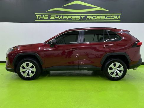 Used 2021 Toyota RAV4 LE AWD/4WD image 6