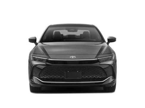 Used 2023 Toyota Crown Limited image 4