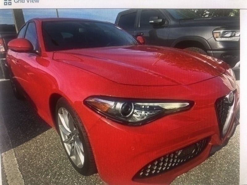 Used 2022 Alfa Romeo Giulia Sprint image 1