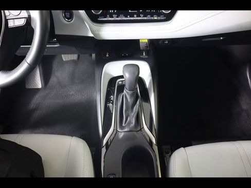 Used 2024 Toyota Corolla XSE image 27