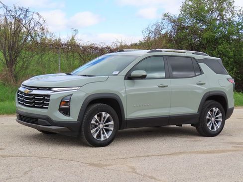 Certified 2025 Chevrolet Equinox LT w/ Convenience Package II AWD/4WD image 23