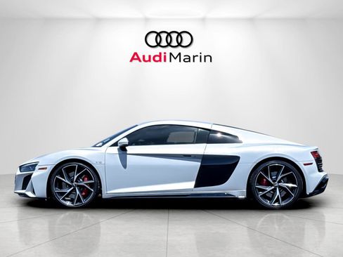 Certified 2023 Audi R8 V10 performance w/ Premium Package RWD image 2