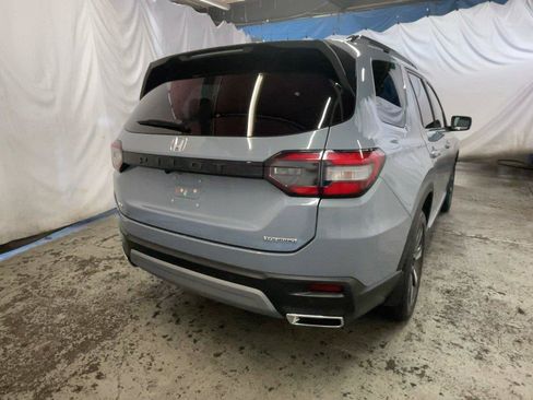 Certified 2023 Honda Pilot Touring image 6