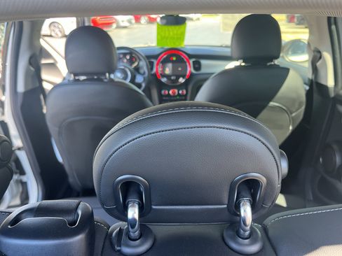 Used 2022 MINI Cooper 4-Door Hardtop FWD image 35