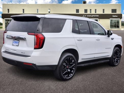 Used 2023 GMC Yukon SLT image 3