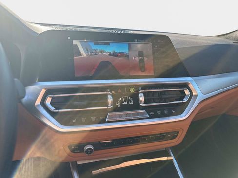 Used 2023 BMW 430i xDrive Coupe w/ Premium Package image 17