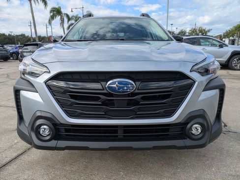 Certified 2025 Subaru Outback Onyx Edition w/ Popular Package #2 image 9