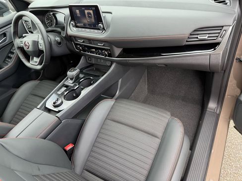 New 2026 Nissan Rogue SV image 14