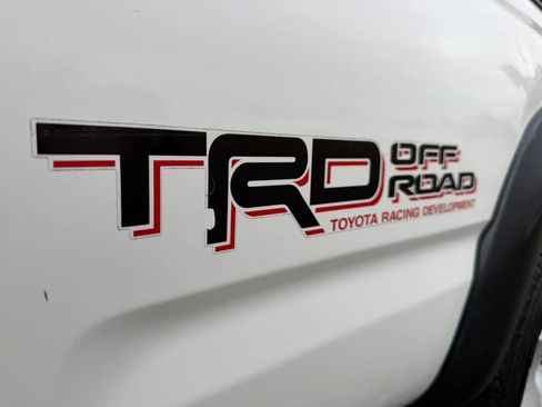 Used 2004 Toyota Tacoma PreRunner image 25