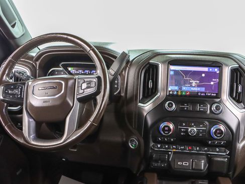 Used 2020 GMC Sierra 2500 Denali w/ Denali Ultimate Package image 17