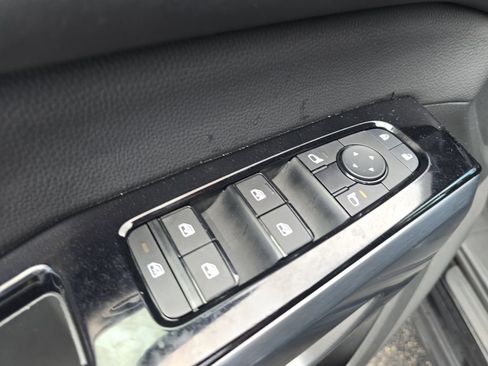 Used 2024 Nissan Pathfinder SL image 20