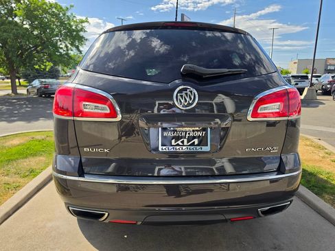 Used 2017 Buick Enclave Leather w/ Trailering Package AWD/4WD image 6