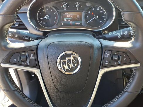Used 2020 Buick Encore Preferred image 5