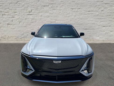 New 2026 Cadillac Lyriq Luxury RWD image 8