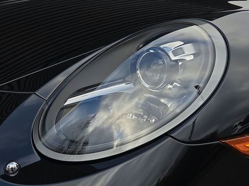 Certified 2017 Porsche 911 Carrera S image 24